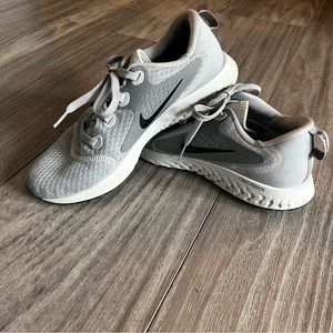 Women’s Nike Legend React Running shoes - size 9